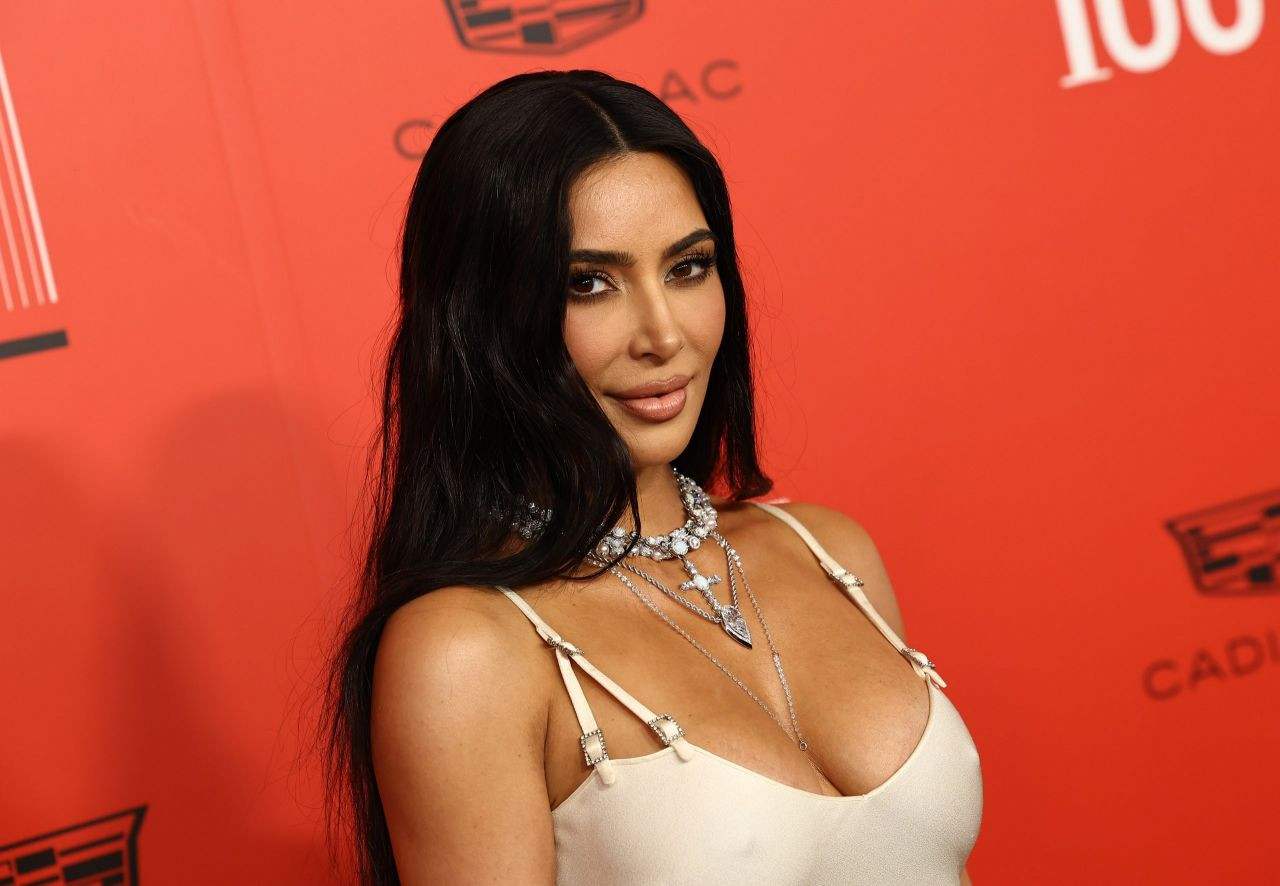 Her hareketiyle adından söz ettiren Kim Kardashian yine olay oldu - Sayfa 5