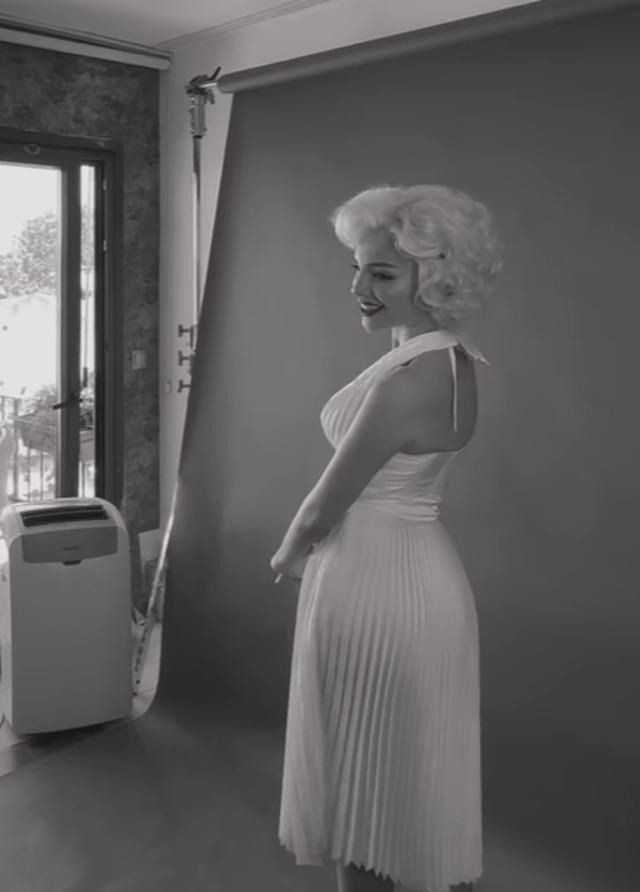 Yağmur Tanrısevsin imaj tazeledi! Marilyn Monroe oldu! Olay pozlar... - Sayfa 4