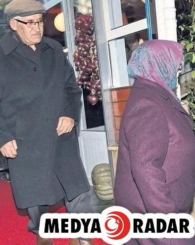 Kenan İmirzalıoğlu'nun bir de babasını görün! 'Yakışıklılığının sebebi belli oldu…' - Sayfa 15