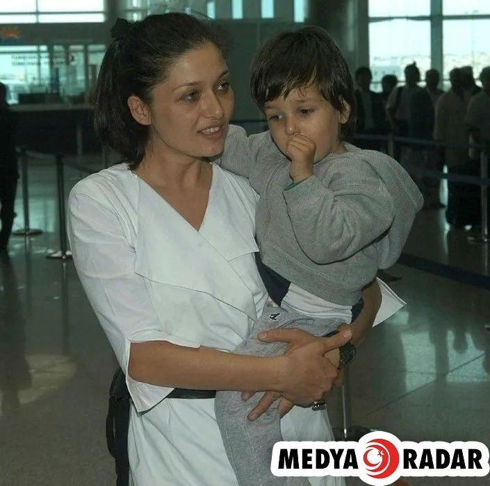 Kaya Çilingiroğlu ile Feraye Tanyolaç’ın oğulları kocaman oldu! Babasına değil bakın kime benziyor! - Sayfa 154