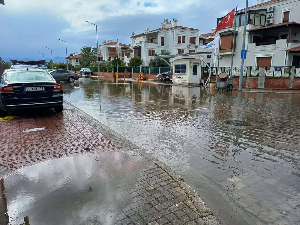 Uzman isimden İzmir'e korkutan deprem uyarısı! 'Deniz kentin içerisine girecek!' - Sayfa 5