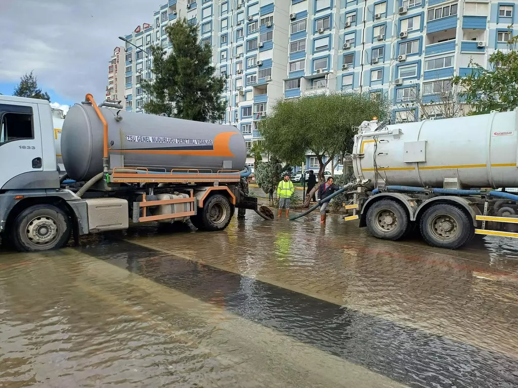 Uzman isimden İzmir'e korkutan deprem uyarısı! 'Deniz kentin içerisine girecek!' - Sayfa 9