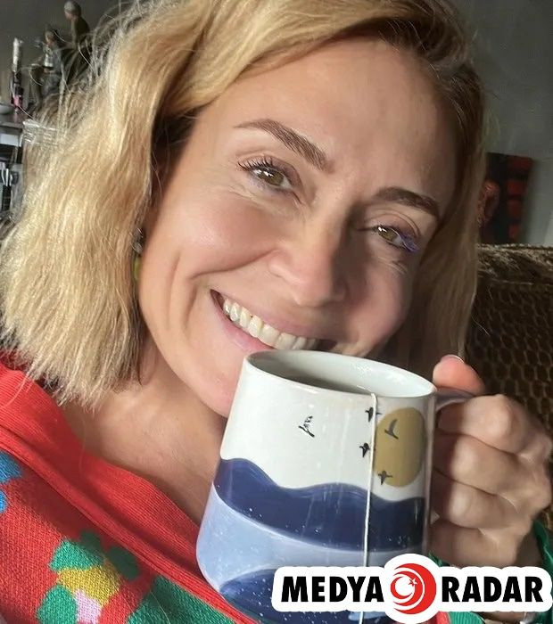 Ceyda Düvenci radyocu sevgilisi Güçlü Mete ile aşka geldi! Romantik pozuna beğeni yağdı… - Sayfa 15