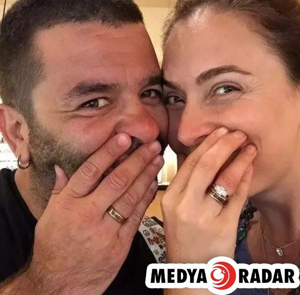 Ceyda Düvenci radyocu sevgilisi Güçlü Mete ile aşka geldi! Romantik pozuna beğeni yağdı… - Sayfa 35