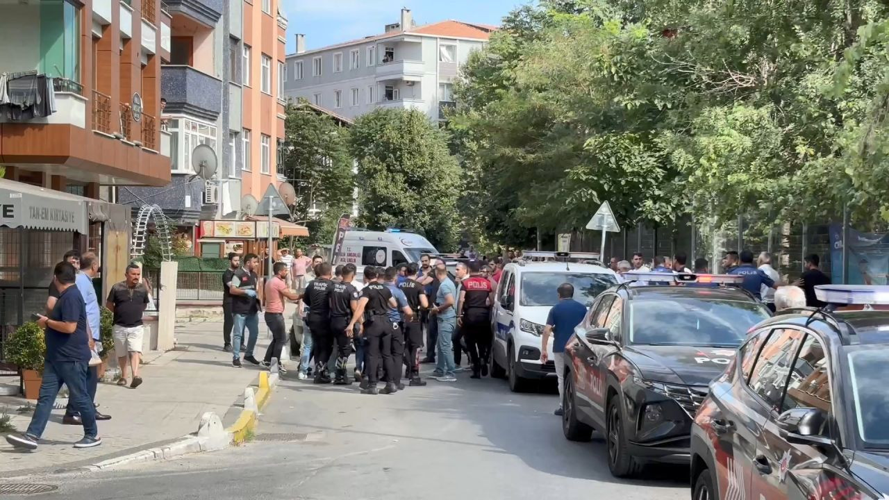 İstanbul'un göbeğinde silahlı çatışma! Çok sayıda yaralı var - Sayfa 10