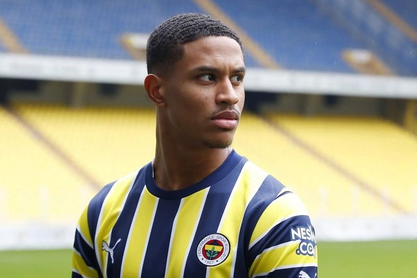 Fenerbahçeli yıldızın sevgilisini gören dönüp bir daha bakıyor!  "Yengem bu nedir ya..." - Sayfa 8