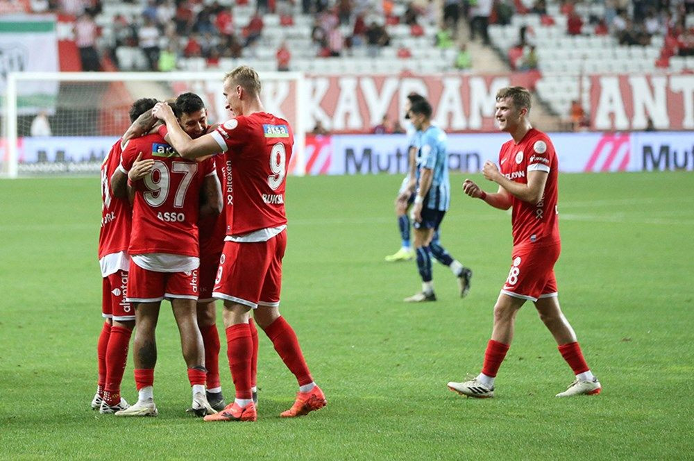 Fenerbahçe, En-Nesyri transferiyle Türk futbol tarihinin rekorunu kırdı - Sayfa 14