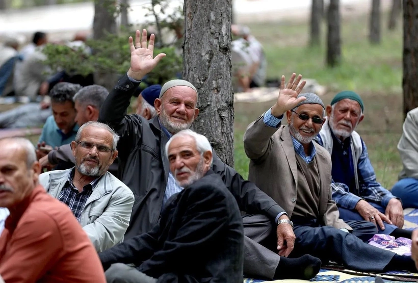 SGK emeklilere tarih verdi: Fark ödemeleri geliyor... Ne zaman yatırılacak - Sayfa 4