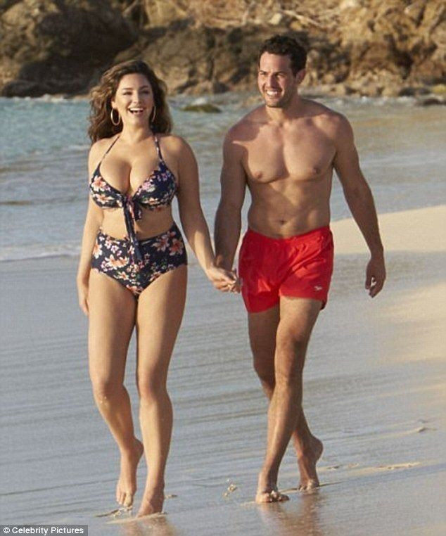 Kelly Brook şöhrete doydu, hayatını değiştiriyor... Adım bile gerçek değil ki! En mutlu olduğum yer - Sayfa 7