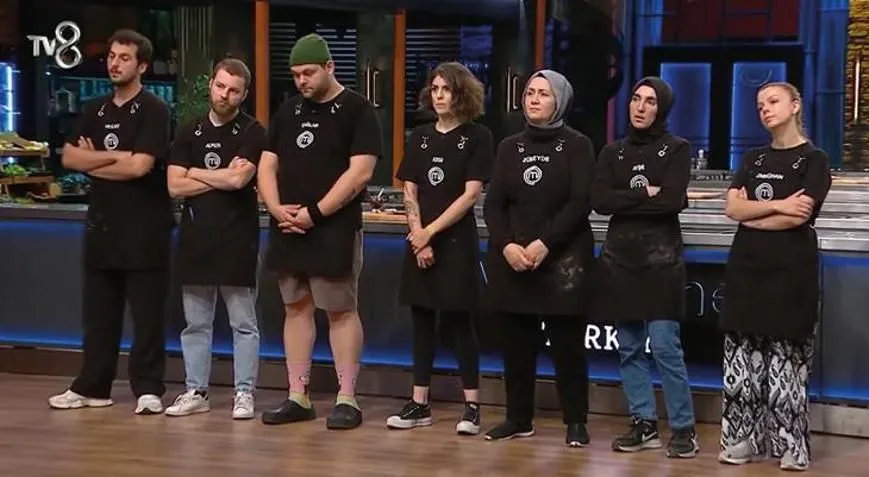 MasterChef'e veda eden isim belli oldu! Onur ile Zeynep arasında gerilim