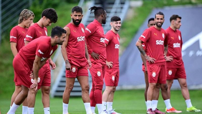 Okan Buruk, raporunu yönetime iletti; Galatasaray'da 8 isimle yollar ayrılıyor! - Sayfa 1