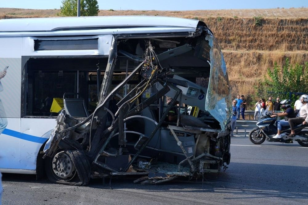 Küçükçekmece’deki metrobüs kazası nasıl yaşandı? Ön rapor tamamlandı! - Sayfa 1