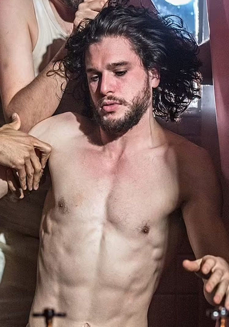 GOT'un Jon Snow'undan olay çıplak sahne açıklaması: "Annem nereye bakacağını bilmiyordu..." - Sayfa 7