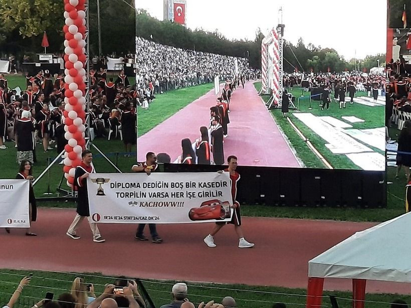 ODTÜ'de bir ilk: Türkçü pankartlar! Hepsi farklı ama en çok onlar dikkat çekti... - Sayfa 11