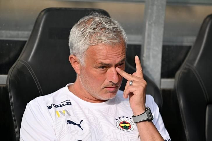 Fenerbahçe'de Jose Mourinho, Galatasaray'ı hedef aldı! Ortalığı karıştıracak sözler! - Sayfa 5