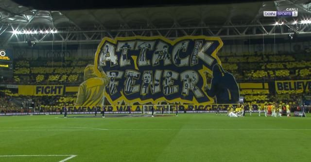 Kadıköy'de derbi öncesi ilginç koreografi! Dikkatli bakılınca anlaşıldı - Sayfa 6