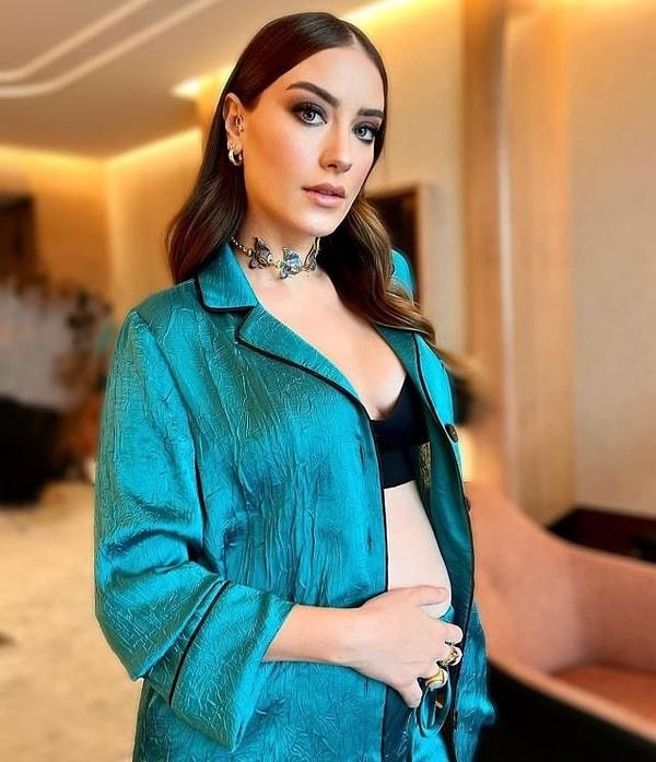 Hazal Kaya 1 yıldır şiddete maruz kaldığını açıkladı - Sayfa 2