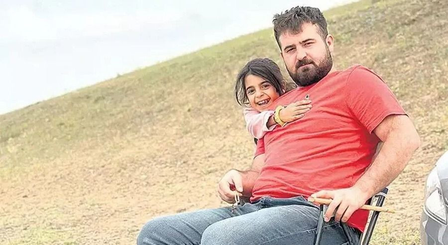 Narin Güran cinayetinde yeni gelişme! Ağabey Baran Güran o ismin fotoğrafını paylaştı.... - Sayfa 20