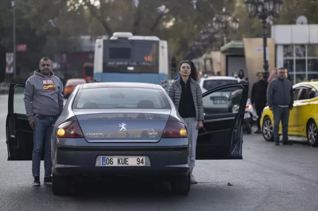 Tüm Türkiye'de saat 9'u 5 geçe hayat durdu! Tüyleri diken diken eden görüntüler - Sayfa 26