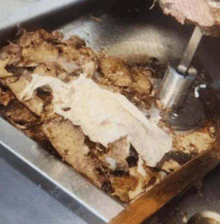 Ünlü döner firmasının etinden peçete ve kemik çıktı: Şirket, çalışanına dava açtı - Sayfa 3