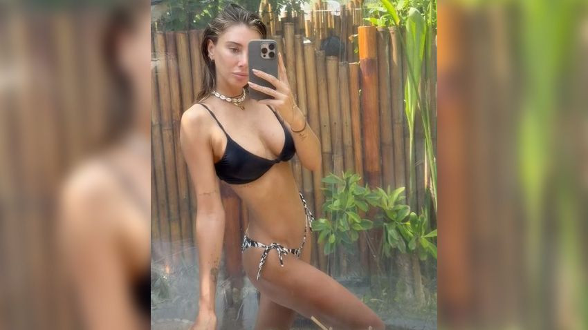 Bikinisiyle ayna karşısına geçti sosyal medyayı salladı! Şeyma Subaşı'ndan cesur tatil paylaşımları! - Sayfa 5