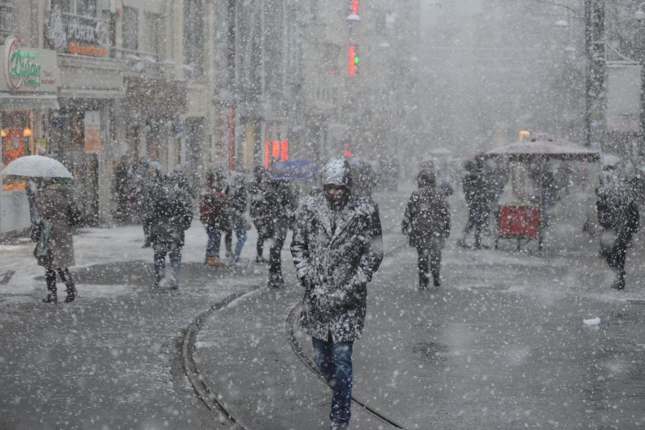 Sağanak, kar, lodos... Meteoroloji sarı ve turuncu kodla uyardı, günlerce sürecek - Sayfa 13