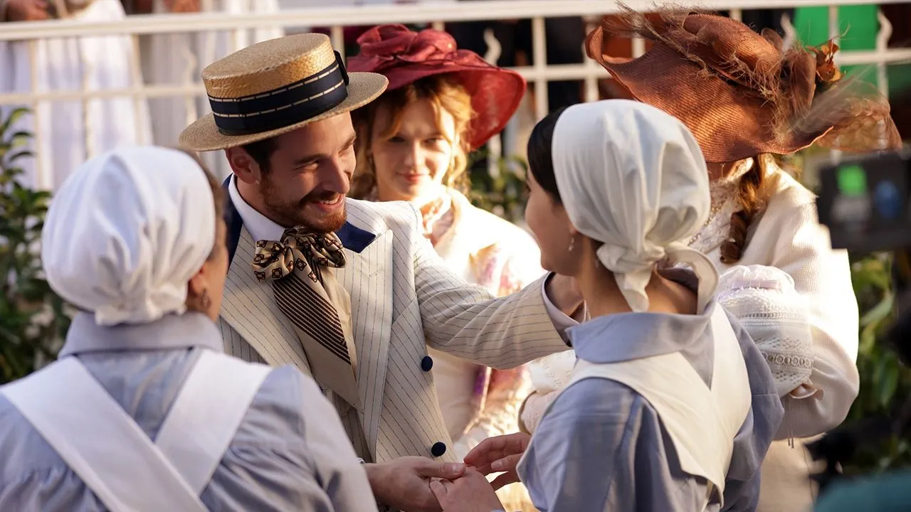 �akir Pa�a Ailesi dizisi �nl� yazar�n hayat� ��kt�