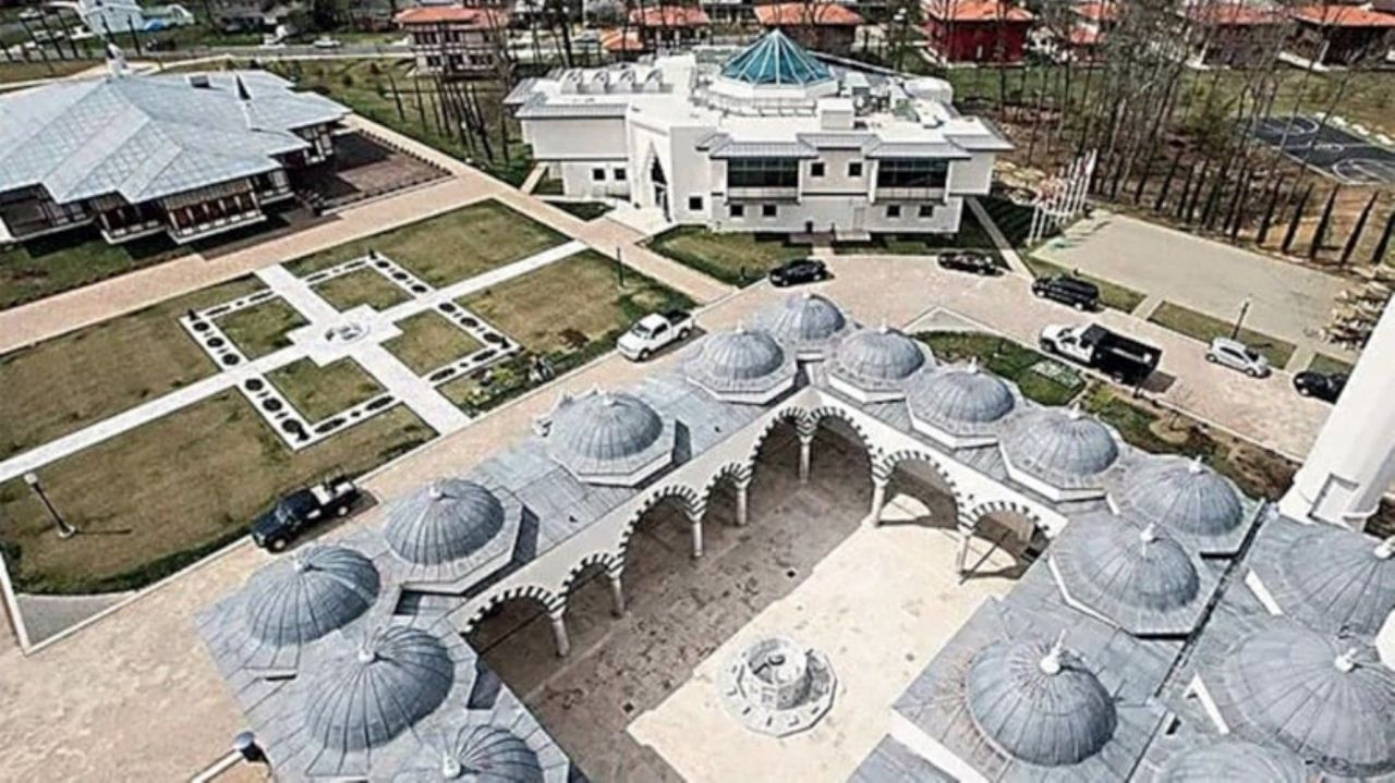 Cevdet Yılmaz doğruladı: Diyanet’in ABD’deki külliyesinde yok yok! Yüzme havuzu, hamam, villa... - Sayfa 5