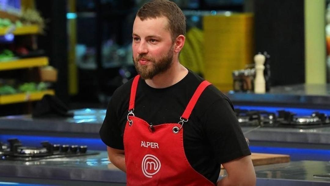 Gider ayak bombaladı! MasterChef'ten elenen Alper'den imalı sözler - Sayfa 1