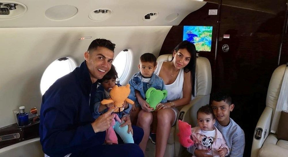 Cristiano Ronaldo yeni uçak aldı! Ödediği para dudak uçuklattı… - Sayfa 4