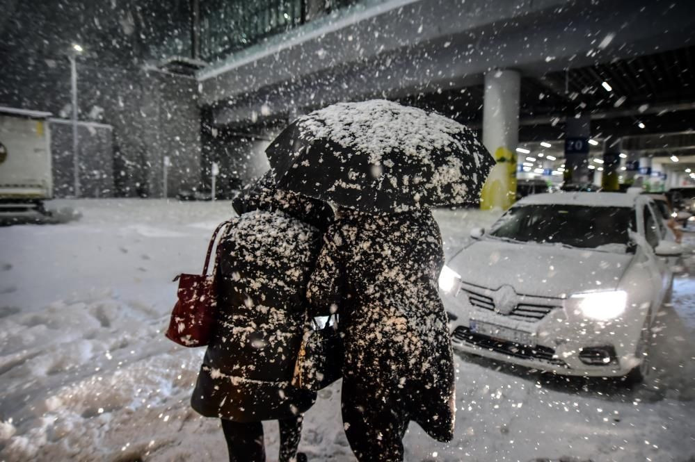 Dikkat! Donmaya hazır olun... Meteoroloji'den İstanbul dahil 9 kente sarı alam! - Sayfa 1