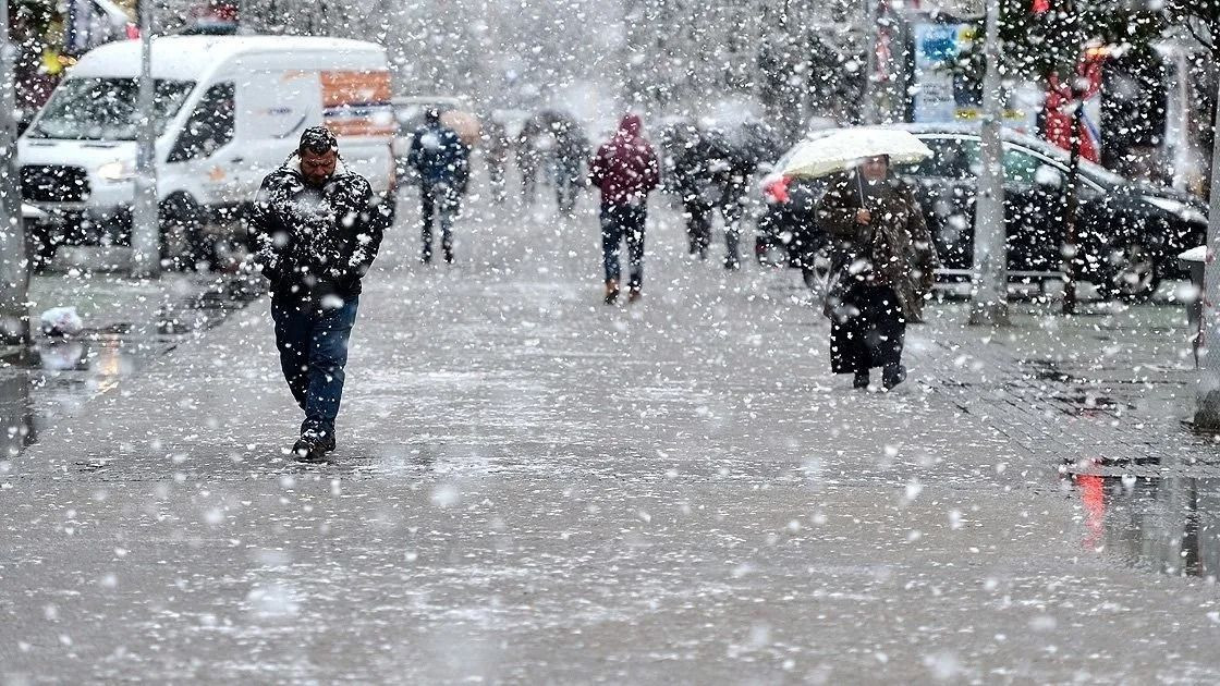 Kara kış kapıda... İşte Yalancı Bahar'ın İstanbul'u terk edeceği gün... - Sayfa 1