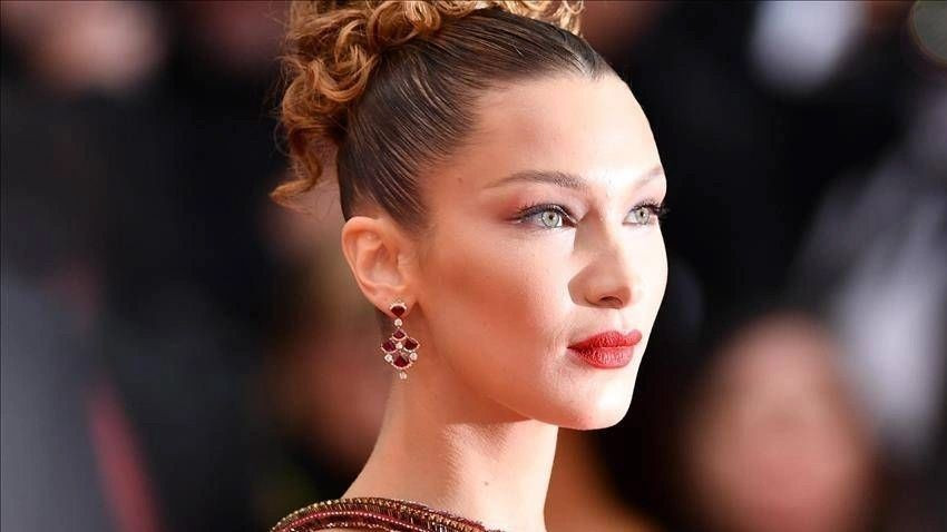 Bella Hadid yaprak sardı sosyal medya yıkıldı! Paylaşıma yorum yağdı... - Sayfa 1