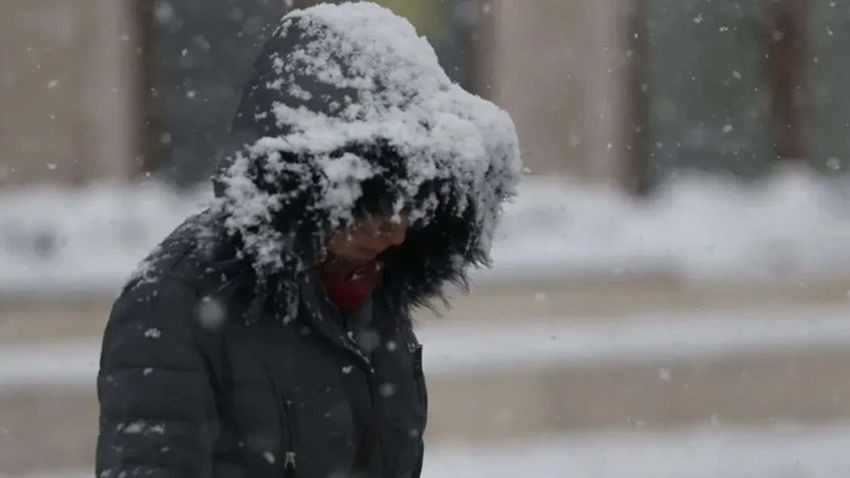 Kar İstanbul'a geri geliyor... Meteoroloji il il uyardı - Sayfa 1