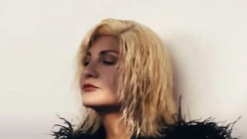 Yılların esmeri sarışın oldu! Sibel Can’ın imajı herkesi şaşırttı! - Sayfa 7