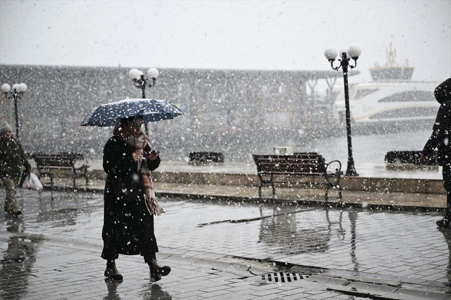 Meteoroloji'den İstanbul için peş peşe uyarı! Asıl kar fırtınası bu gece vuracak... - Sayfa 3