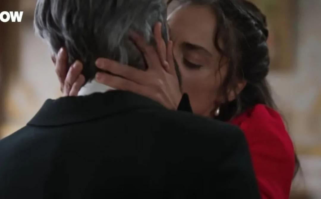 Şakir Paşa Ailesi'nin Aniesi'sinden cesur pozlar! "Sanat eseri gibisin" - Sayfa 2