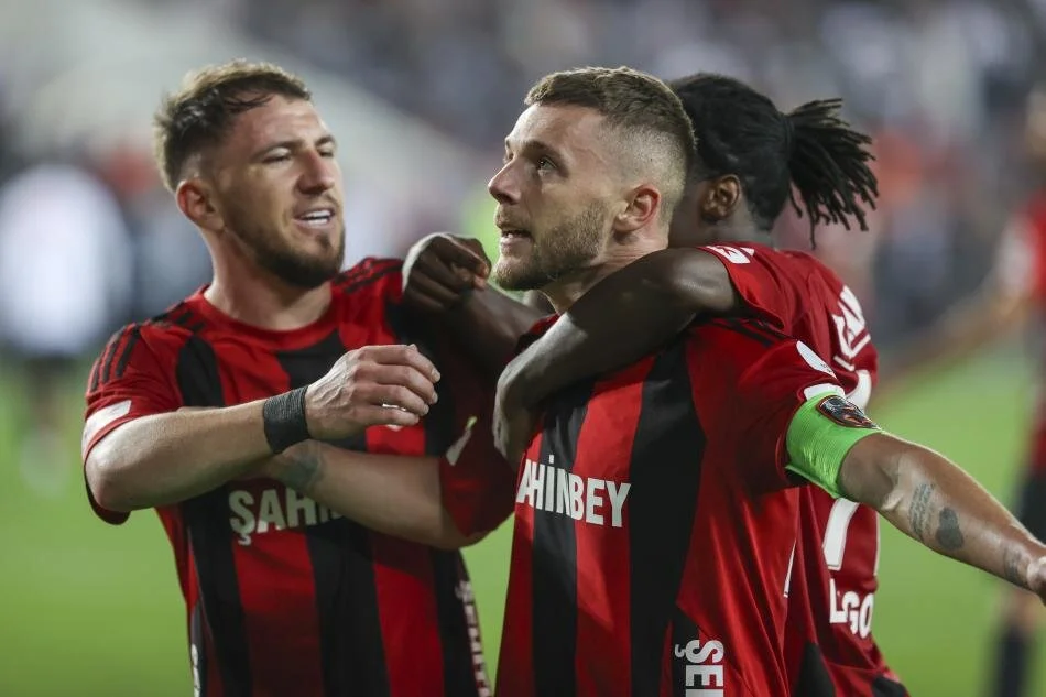 Derbi sonrası yapay zekadan şampiyonluk tahmini - Sayfa 8