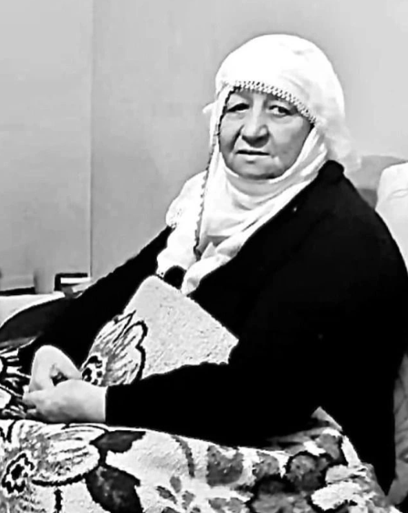 Ölüm haberiyle yıkıldı... Mahsun Kırmızıgül mezar başında hüngür hüngür ağladı! - Sayfa 3