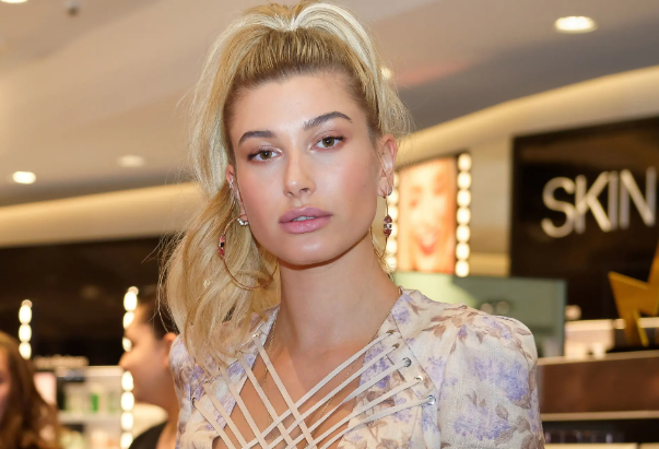 Geçtiğimiz aylarda doğum yapmıştı... Hailey Baldwin'in bikinili pozu sosyal medyayı salladı - Sayfa 1
