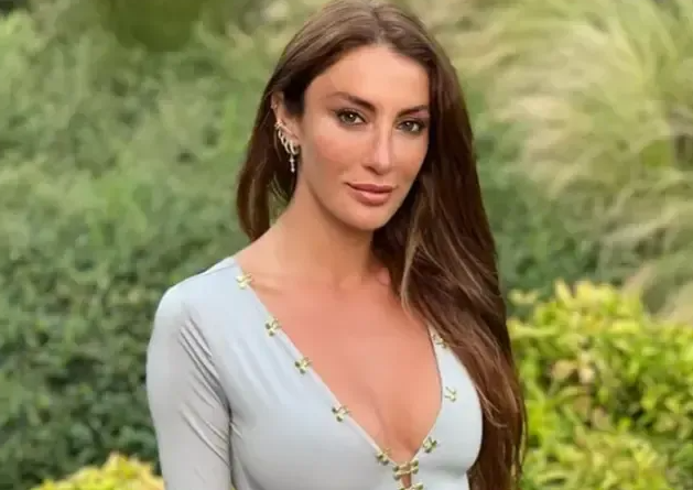 'Kolay olmadı' diyerek paylaştı: Merve Oflaz, Bali'de sörf yaptı! - Sayfa 1