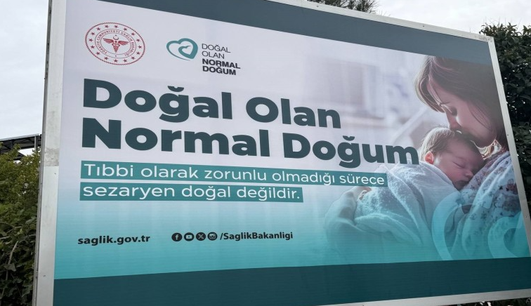 Sivasspor pankartı tartışma yaratmıştı: Ünlülerden 'doğal olan normal doğum' tepkisi! - Sayfa 1