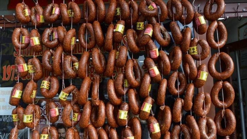 Bakanlıktan gıda denetiminde yeni ifşalar! Sucuk diye neler yemişiz - Sayfa 1