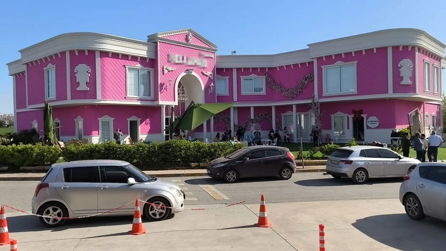 Güzellik merkezi sahibi yüzlerce kişiyi dolandırıp yurt dışına kaçtı! Çalışanlarına özür mesajı attı - Sayfa 4