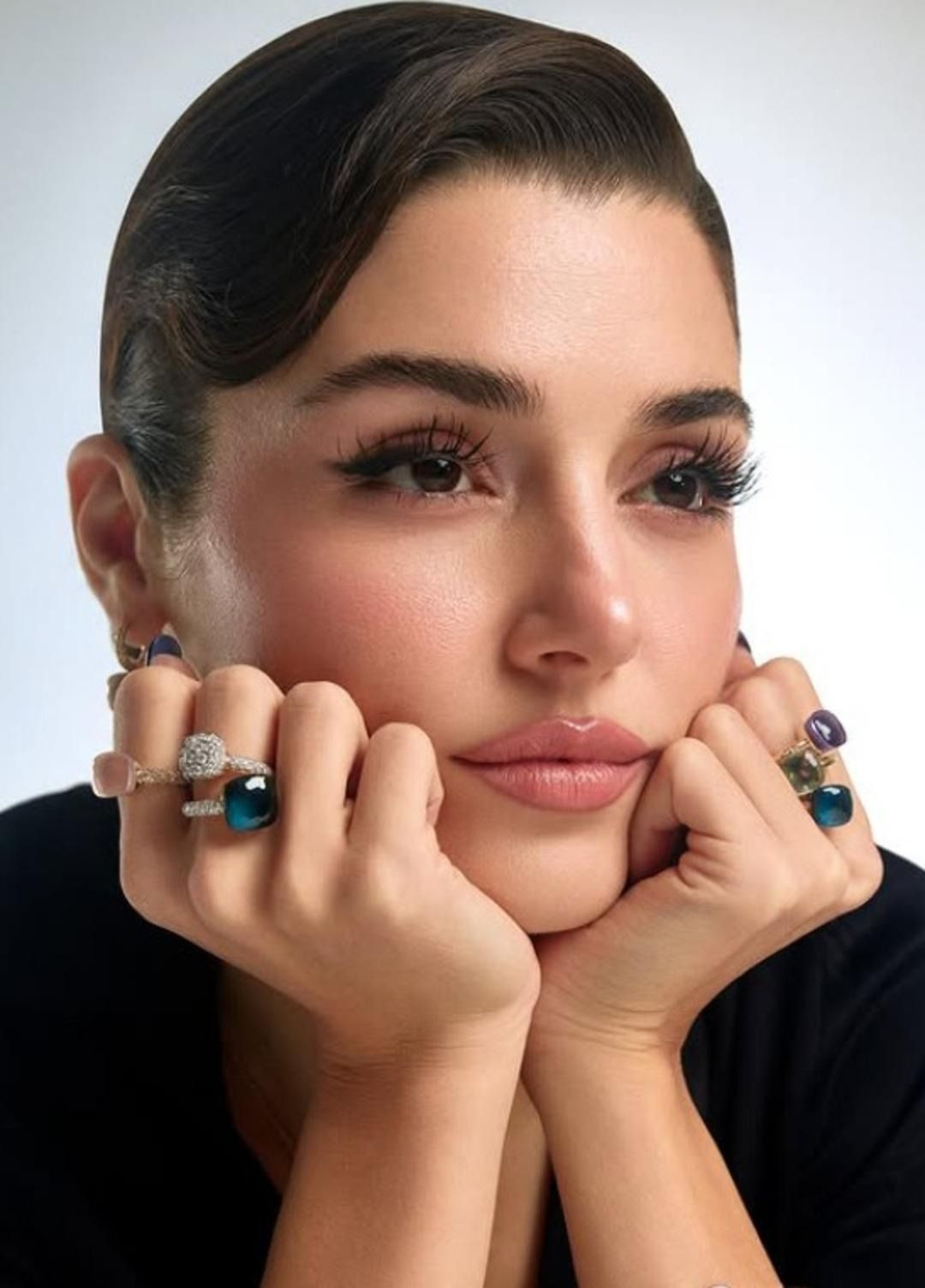 Hande Erçel'den marka çekimi için nefes kesen pozlar! Beğeni yağdı - Sayfa 2