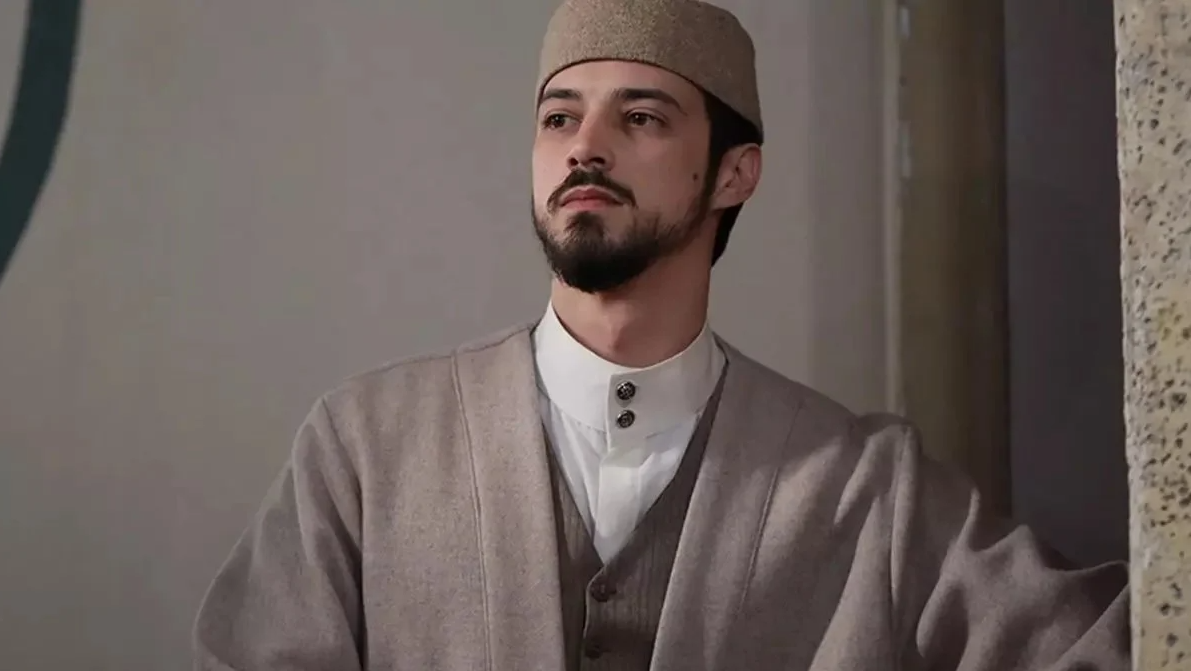 Kızıl Goncalar final yaptı... Mert Yazıcıoğlu'nun imaj değişikliği gündem oldu! - Sayfa 1