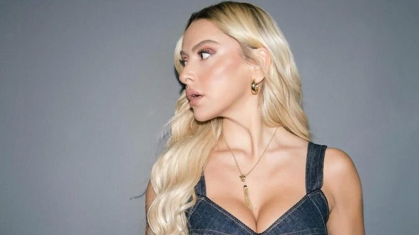 Ünlü şarkıcı Hadise yaz sezonunu açtı! Kırmızı bikinili pozlarıyla sosyal medyayı kasıp kavurdu - Sayfa 2