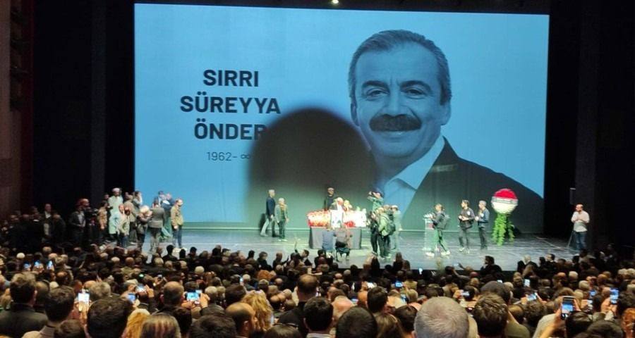 Aykut Elmas Sırrı Süreyya Önder paylaşımı sonrası hesabını kapattı - Sayfa 1