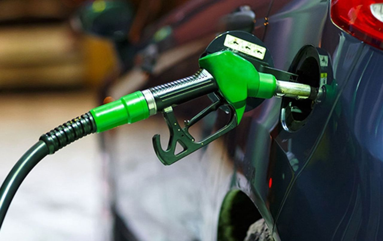 Akaryakıt fiyatlarında indirim: Benzin, motorin, LPG indirimi geliyor! - Sayfa 1