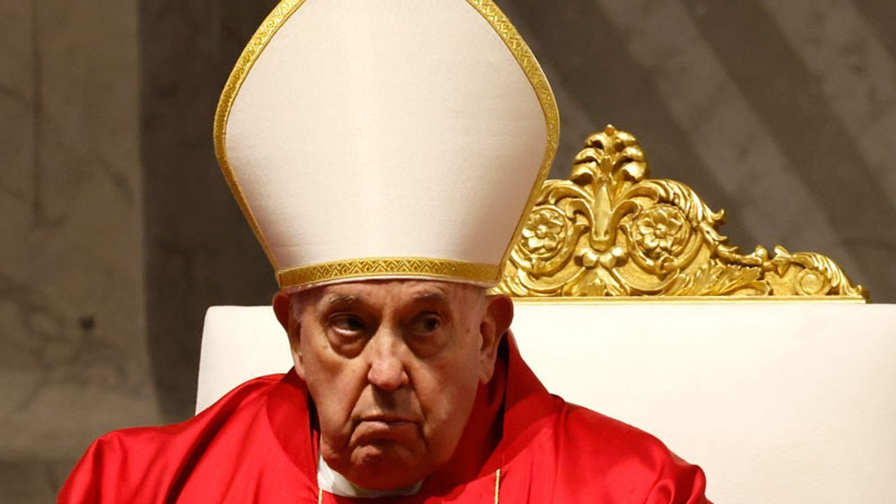 Nostradamus'un kehaneti gerçek mi oluyor? Gözler dumanda... - Sayfa 10
